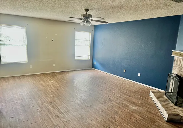 Photo 3 of Sale Pending at 2040 Shawnee Trl, Justin, TX 76247 | MLS# 21334465 | Listing updated on 2026-08-01
