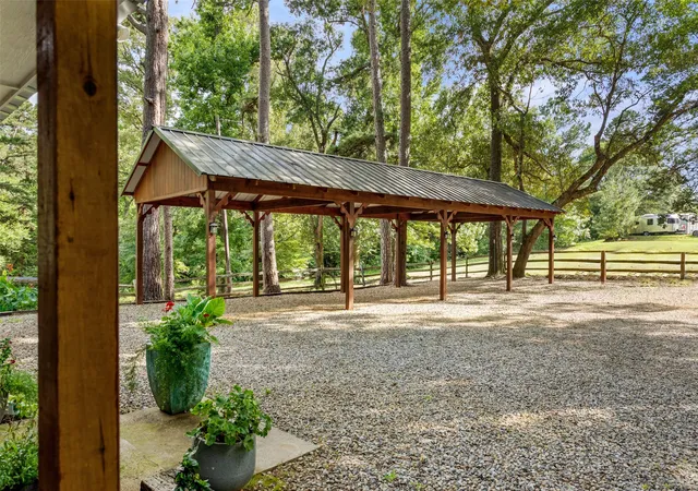 Photo 3 of Single family home for sale at 1075 An County Road 323, Palestine, TX 75803 | MLS# 21334515 | Listing updated on 2026-09-10