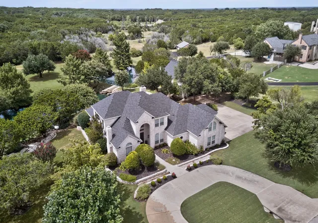 Photo 3 of Single family home for sale at 3406 Sundance Ct, Granbury, TX 76049 | MLS# 21334318 | Listing updated on 2026-08-02