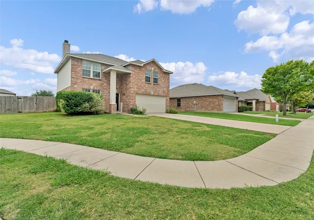 Photo 3 of Single family home for sale at 1301 Erin Ct, Burleson, TX 76028 | MLS# 21334214 | Listing updated on 2026-09-10
