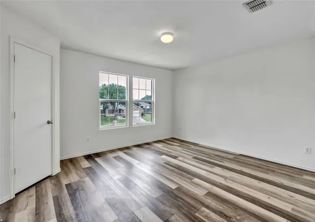 Photo 3 of Single family home for sale at 1301 Erin Ct, Burleson, TX 76028 | MLS# 21334214 | Listing updated on 2026-09-10