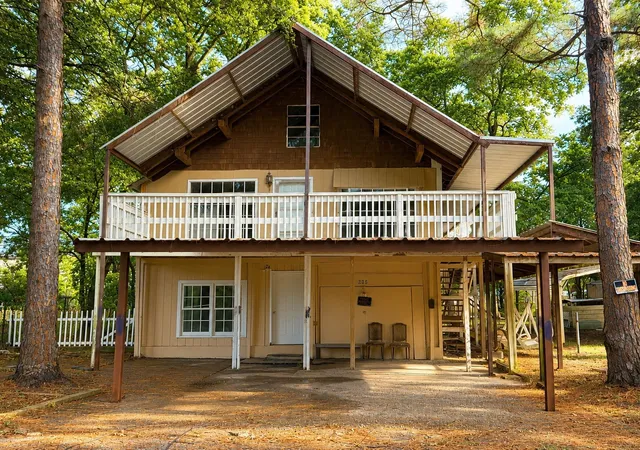Photo 1 of Single family home for sale at 205 Loon Bay Dr, Gun Barrel City, TX 75156 | MLS# 21330313 | Listing updated on 2026-09-14