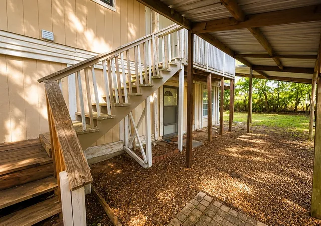 Photo 4 of Single family home for sale at 205 Loon Bay Dr, Gun Barrel City, TX 75156 | MLS# 21330313 | Listing updated on 2026-09-14