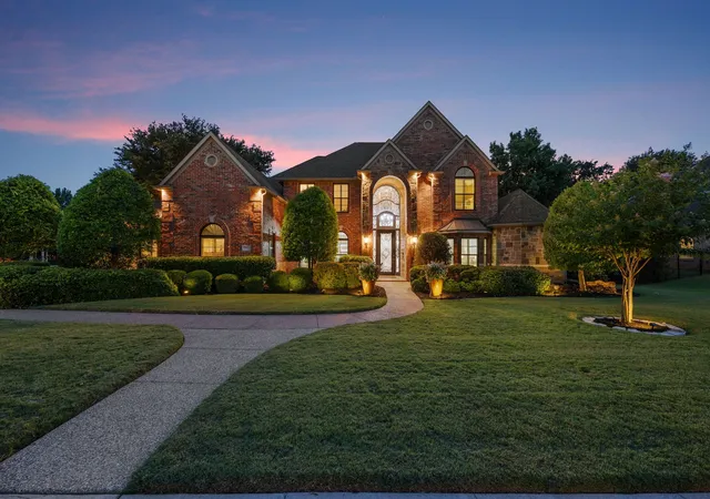 Photo 1 of Mansion for sale at 400 Indian Paintbrush Wy, Southlake, TX 76092 | MLS# 21326094 | Listing updated on 2026-09-13