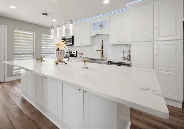 Sale Pending at 4313 Kenwood Dr, Grapevine, TX 76051 | MLS# 21334992 | Listing updated on 2026-10-06