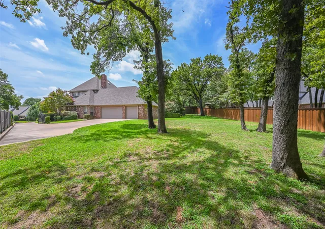 Photo 26 of Single family home for sale at 2300 Woodmoor Ln, Colleyville, TX 76034 | MLS# 21330210 | Listing updated on 2026-10-04