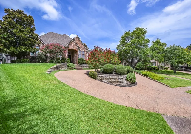 Photo 2 of Single family home for sale at 2300 Woodmoor Ln, Colleyville, TX 76034 | MLS# 21330210 | Listing updated on 2026-10-04