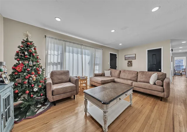 Photo 3 of Single family home for sale at 100 Rosedale Ave, Keene, TX 76059 | MLS# 21334003 | Listing updated on 2026-07-29