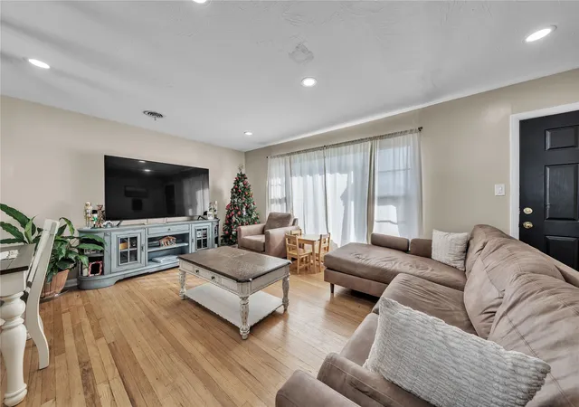 Photo 3 of Single family home for sale at 100 Rosedale Ave, Keene, TX 76059 | MLS# 21334003 | Listing updated on 2026-07-29