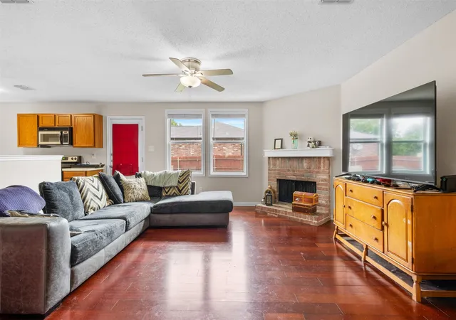 Photo 3 of Single family home for sale at 1434 Paint Brush Ct, Burleson, TX 76028 | MLS# 21330064 | Listing updated on 2026-09-09