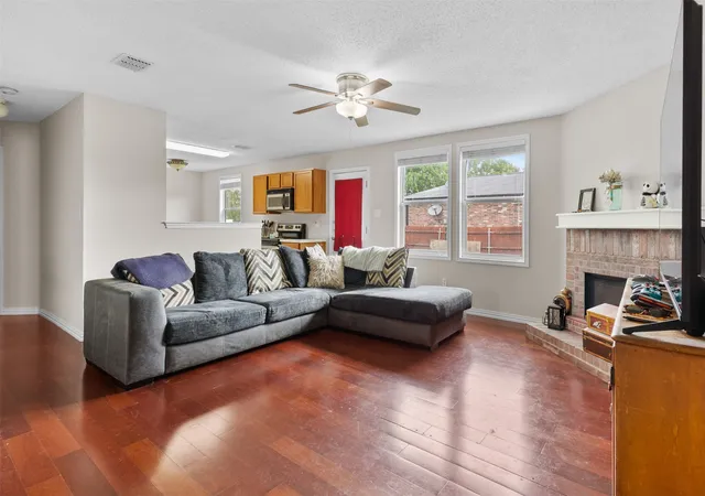 Photo 4 of Single family home for sale at 1434 Paint Brush Ct, Burleson, TX 76028 | MLS# 21330064 | Listing updated on 2026-09-09