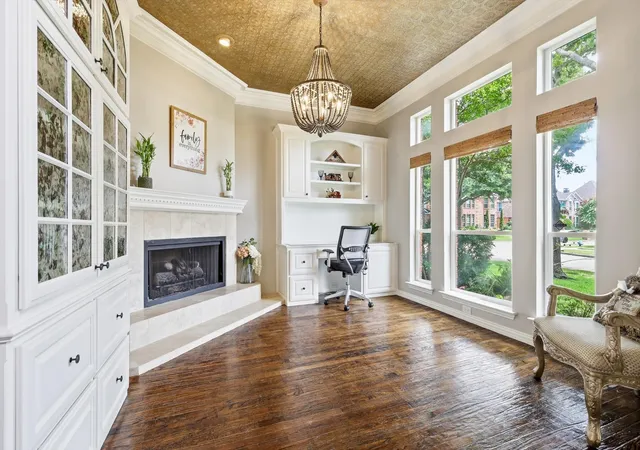 Photo 3 of Sale Pending at 4605 Ainsley Dr, Plano, TX 75024 | MLS# 21333954 | Listing updated on 2026-09-08