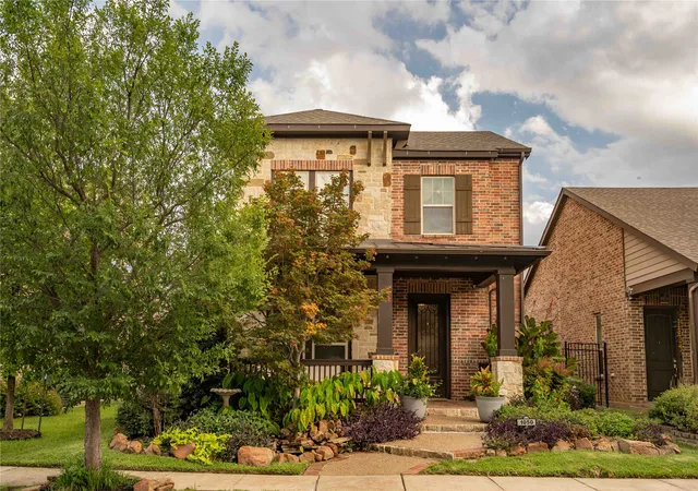 Photo 1 of Single family home for sale at 1050 Lone Ivory Trl, Arlington, TX 76005 | MLS# 21332793 | Listing updated on 2026-09-11