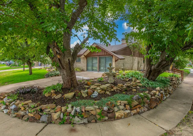 Photo 1 of Single family home for sale at 3029 Esters Ct, Irving, TX 75062 | MLS# 21335077 | Listing updated on 2026-09-12