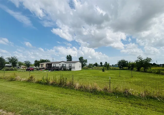 Photo 2 of Manufactured home for sale at 6629 Laurel Ln, Joshua, TX 76058 | MLS# 21335092 | Listing updated on 2026-07-31