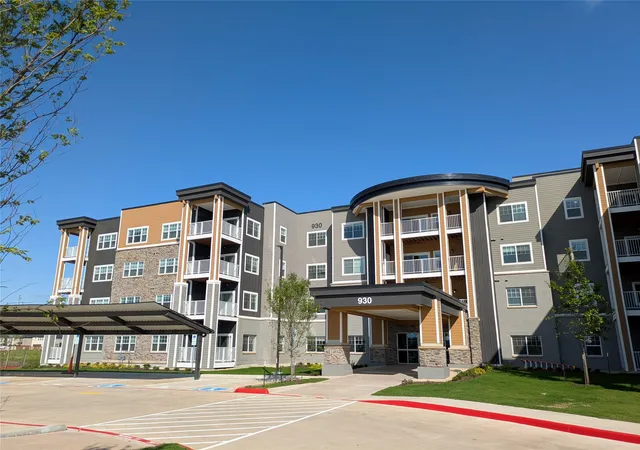 Photo 1 of Condo for sale at 930 Stockton Dr #109, Allen, TX 75013 | MLS# 21335116 | Listing updated on 2026-09-10