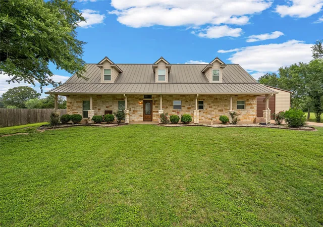 Photo 3 of Single family home for sale at 1117 Downsville Rd, Robinson, TX 76706 | MLS# 21334975 | Listing updated on 2026-09-25