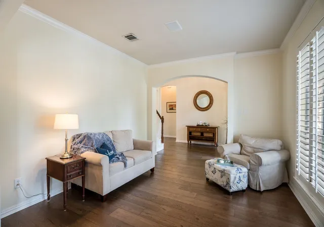 Photo 3 of Sale Pending at 1714 Montura Ln, Frisco, TX 75033 | MLS# 21334987 | Listing updated on 2026-09-13