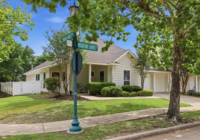 Photo 3 of Single family home for sale at 1408 Mountain Laurel Dr, Savannah, TX 76227 | MLS# 21334959 | Listing updated on 2026-09-13