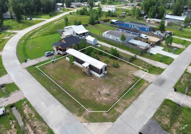 Photo 4 of Manufactured home for sale at 24 Road 5203, Cleveland, TX 77327 | MLS# 21334989 | Listing updated on 2026-09-10