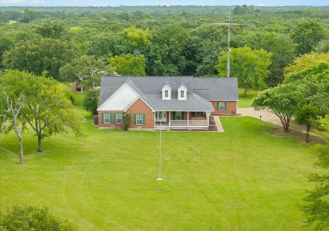 Photo 2 of Single family home for sale at 10495 Holly Creek Rd, Terrell, TX 75160 | MLS# 21335284 | Listing updated on 2026-10-03