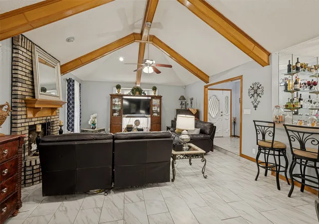 Photo 3 of Sale Pending at 2904 Pitkin Dr, Arlington, TX 76006 | MLS# 21330964 | Listing updated on 2026-07-28