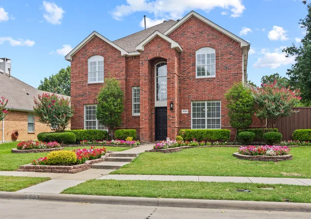 Photo 4 of Sale Pending at 9503 Saddle Dr, Frisco, TX 75035 | MLS# 21320516 | Listing updated on 2026-09-09