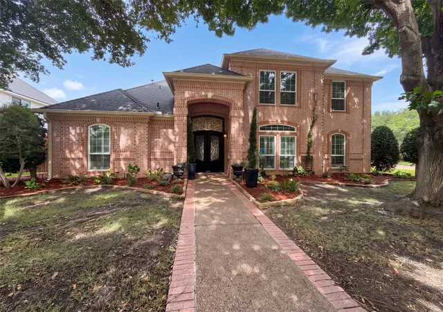 Photo 1 of Single family home for sale at 4606 Mill Wood Dr, Colleyville, TX 76034 | MLS# 21335408 | Listing updated on 2026-10-05