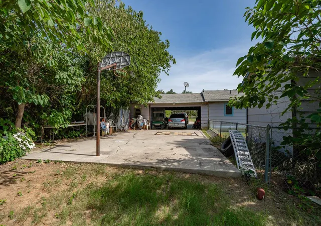Photo 2 of Single family home for sale at 5400 County Road 147, Brownwood, TX 76801 | MLS# 21334423 | Listing updated on 2026-09-09