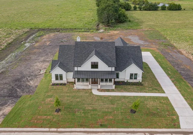 Photo 3 of Single family home for sale at 5330 Sunset Rd, Caddo Mills, TX 75135 | MLS# 21335177 | Listing updated on 2026-09-13