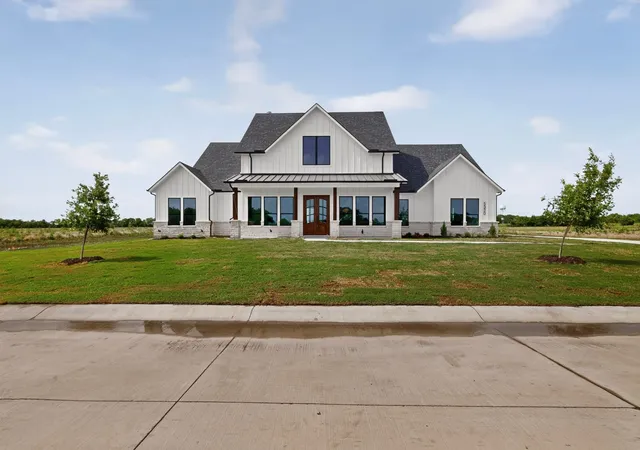 Photo 4 of Sale Pending at 5330 Sunset Rd, Caddo Mills, TX 75135 | MLS# 21335177 | Listing updated on 2026-09-27