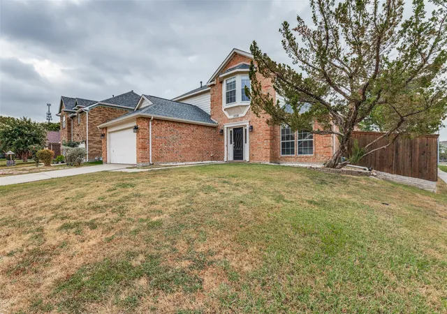 Photo 2 of Single family home for sale at 5550 Rocky Mountain Rd, Fort Worth, TX 76137 | MLS# 21335472 | Listing updated on 2026-09-13