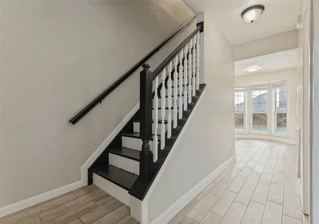 Photo 4 of Single family home for sale at 5550 Rocky Mountain Rd, Fort Worth, TX 76137 | MLS# 21335472 | Listing updated on 2026-09-13