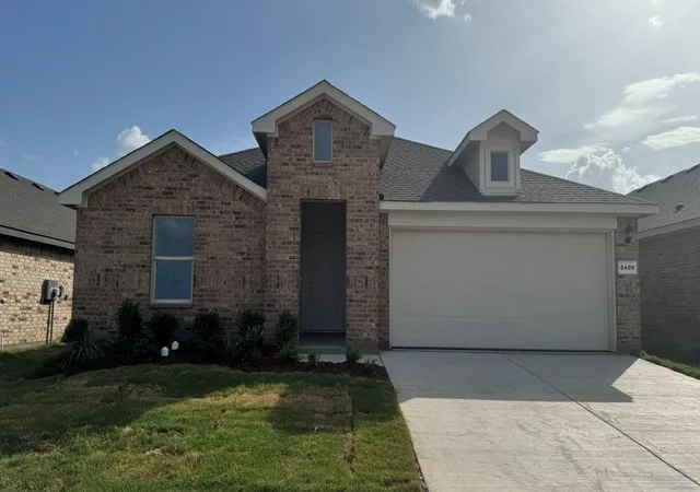 Photo 1 of Single family home for sale at 8409 Bluebonnet Bend Rd, Fort Worth, TX 76131 | MLS# 21334354 | Listing updated on 2026-08-02