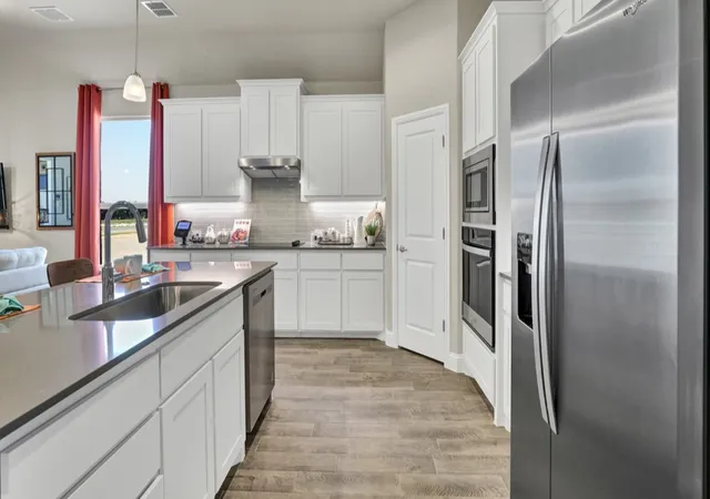 Photo 4 of Sale Pending at 3320 Pier View St, Grand Prairie, TX 76065 | MLS# 21334202 | Listing updated on 2026-09-09