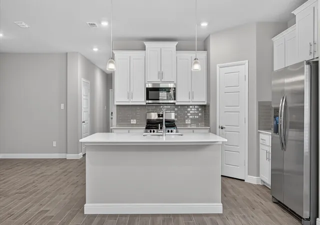 Photo 2 of Sale Pending at 200 Windmill Dr, Rhome, TX 76078 | MLS# 21333292 | Listing updated on 2026-09-08
