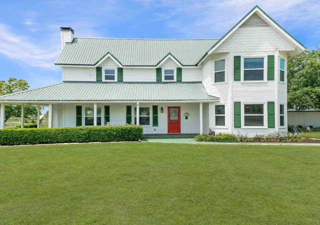 Single family home for sale at 11054 County Rd 2464, Terrell, TX 75160 | MLS# 21335535 | Listing updated on 2026-09-30