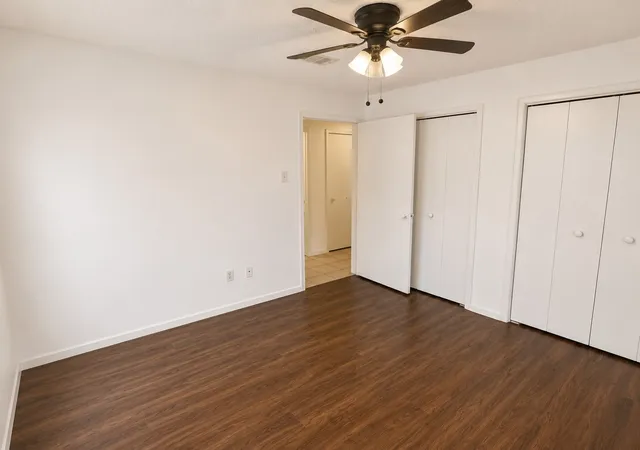 Photo 4 of Single family home for sale at 5410 Kings Manor Dr, Lake Dallas, TX 75065 | MLS# 21335568 | Listing updated on 2026-09-10
