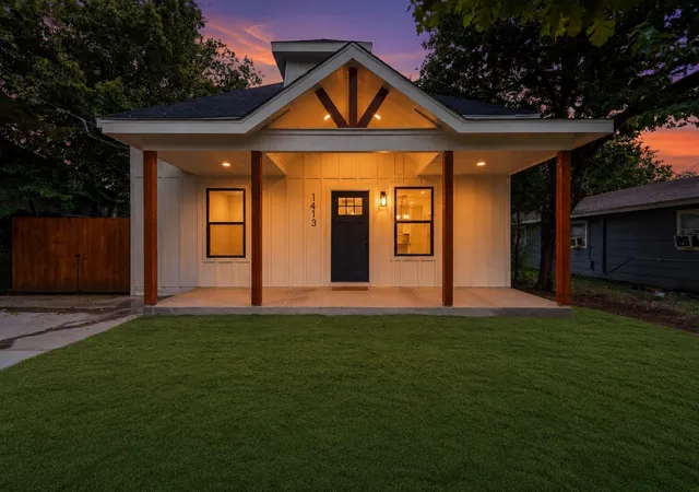 Photo 1 of Sale Pending at 1413 N Wilhite St, Cleburne, TX 76031 | MLS# 21334810 | Listing updated on 2026-09-08