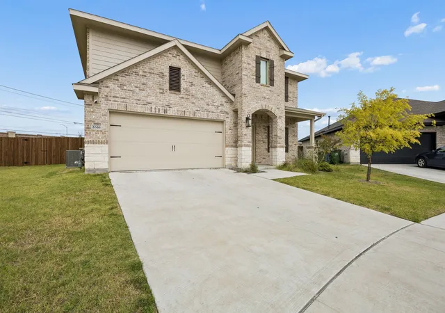 Photo 2 of Single family home for sale at 2616 Huron Dr, Seagoville, TX 75159 | MLS# 21333890 | Listing updated on 2026-09-14