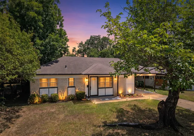 Photo 1 of Single family home for sale at 4608 Reed St, Fort Worth, TX 76119 | MLS# 21335012 | Listing updated on 2026-09-14