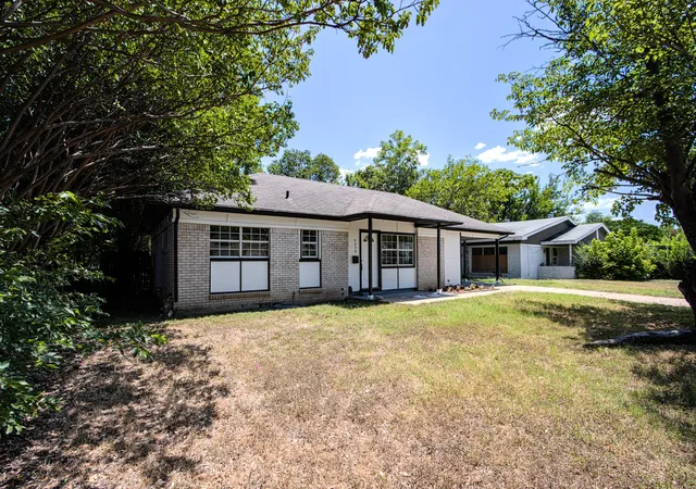 Photo 3 of Single family home for sale at 4608 Reed St, Fort Worth, TX 76119 | MLS# 21335012 | Listing updated on 2026-09-14