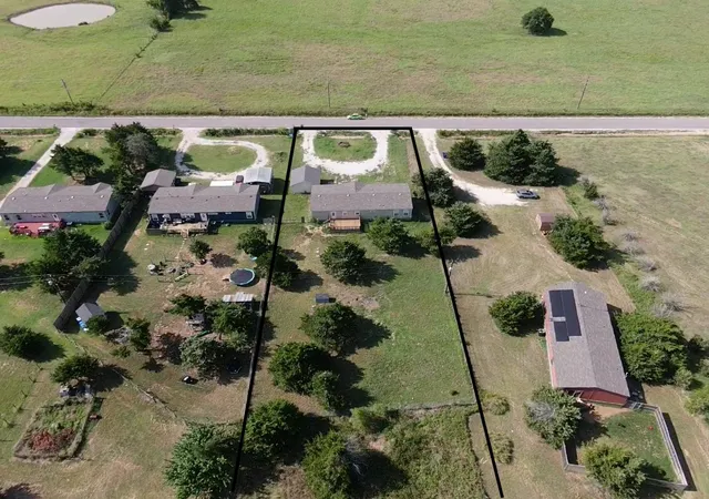 Photo 2 of Sale Pending at 4445 County Road 136, Whitesboro, TX 76273 | MLS# 21335688 | Listing updated on 2026-09-13