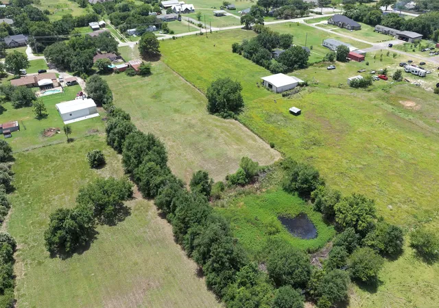 Photo 3 of Single family home for sale at 3629 Lucy Trimble Rd, Burleson, TX 76028 | MLS# 21335695 | Listing updated on 2026-09-10