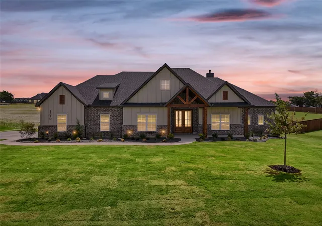 Photo 1 of Single family home for sale at 1370 Carroll Moran Trl, Midlothian, TX 76065 | MLS# 21326298 | Listing updated on 2026-08-03