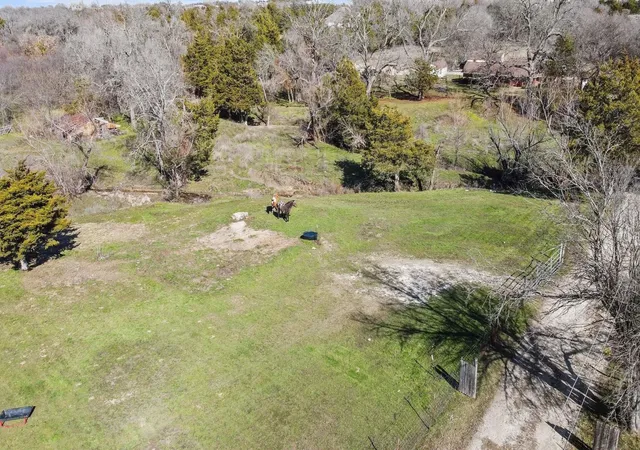 Photo 4 of Single family home for sale at 1006 S Clark Rd, Cedar Hill, TX 75104 | MLS# 21335738 | Listing updated on 2026-09-13