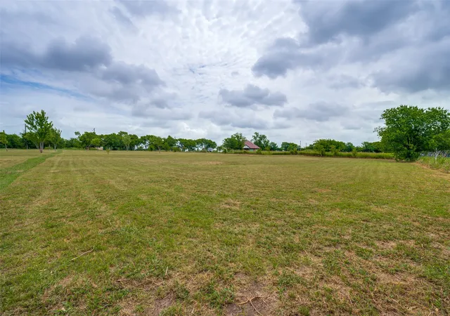 Land for sale at Lot 1 Gregory Rd, Sanger, TX 76266 | MLS# 21335483