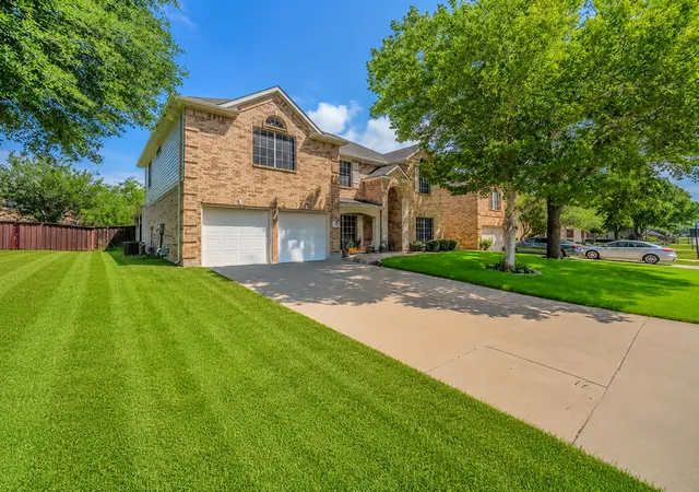Photo 1 of Single family home for sale at 307 Dover Heights Trl, Mansfield, TX 76063 | MLS# 21331596 | Listing updated on 2026-07-31