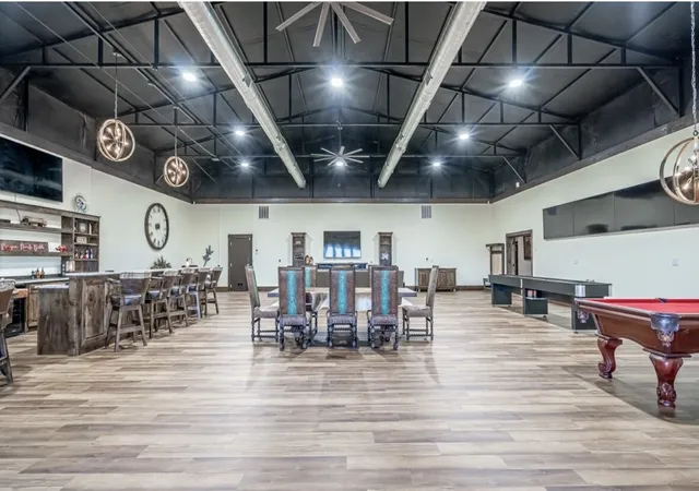 Photo 1 of Mansion for sale at 8900 Nix Rd, Tolar, TX 76476 | MLS# 21335113 | Listing updated on 2026-09-14