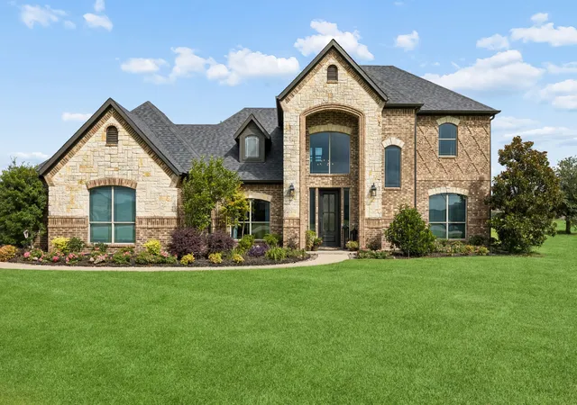 Photo 3 of Single family home for sale at 16011 Oconner Ave, Forney, TX 75126 | MLS# 21332175 | Listing updated on 2026-09-21